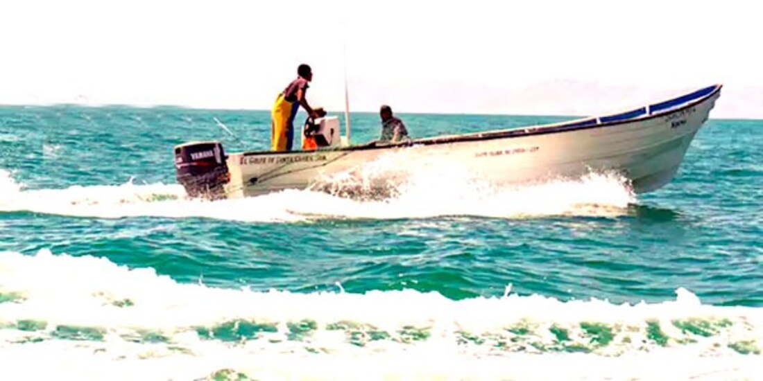Pescadores en una jornada normal.