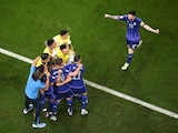 Messi celebra con sus compañeros uno de los goles de Argentina en la Copa del Mundo Qatar 2022.