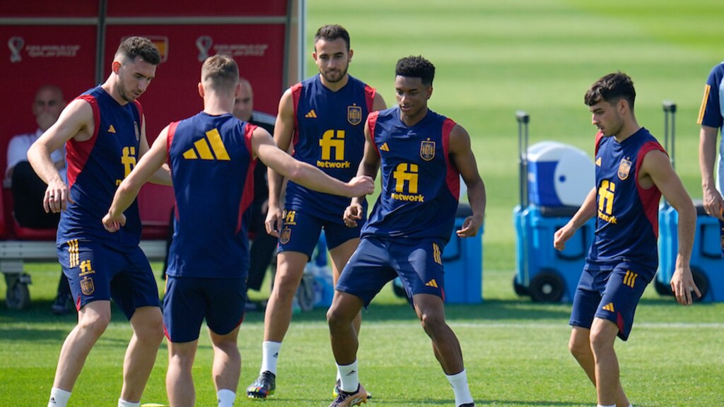 Futolistas ibéricos en uno de sus entrenamientos en Qatar.