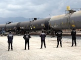 En la fotografía, contenedores asegurados en acciones contra huachicol.