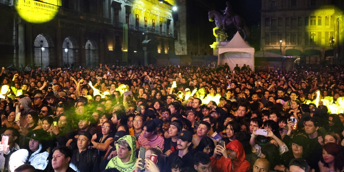 Más de 240 mil personas asisten a la Noche de Primavera.