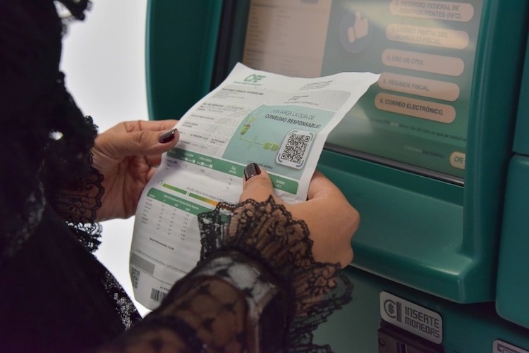 CFE cuenta con CFEMáticos para pagar recibos.