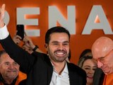 Jorge Álvarez Máynez se registra como candidato a la Presidencia de México por MC ante el INE.