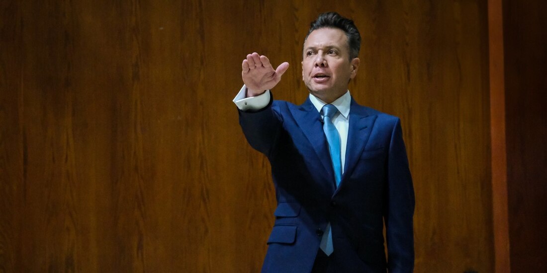 Pablo Lemus asume gubernatura de Jalisco.