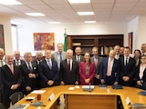 Sheinbaum se reúne con el CCE y otros empresarios para abordar perspectivas de la economía mexicana.