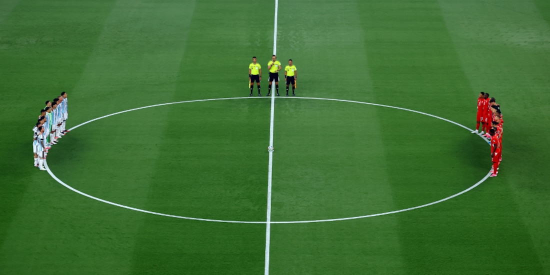 Argentina y Suiza guardan minuto de silencio previo al silbatazo inicial.