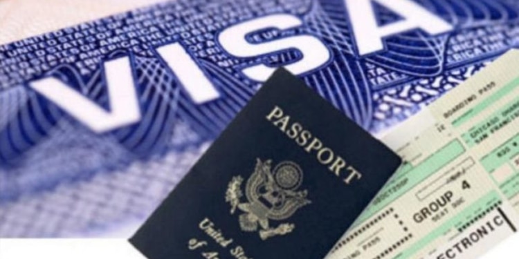 Política del Gobierno federal negaba visas a ciudadanos de 75 países.