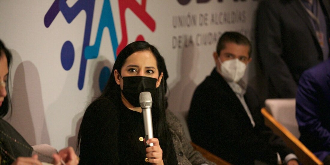 Sandra Cuevas mencionó que el cambio del monumento puede ser representativo; pero las acciones que los políticos y gobernantes deben realizar tienen que ir más a fondo