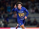 Jordan Carrillo festeja su primer gol con Pumas en el Clausura 2026.