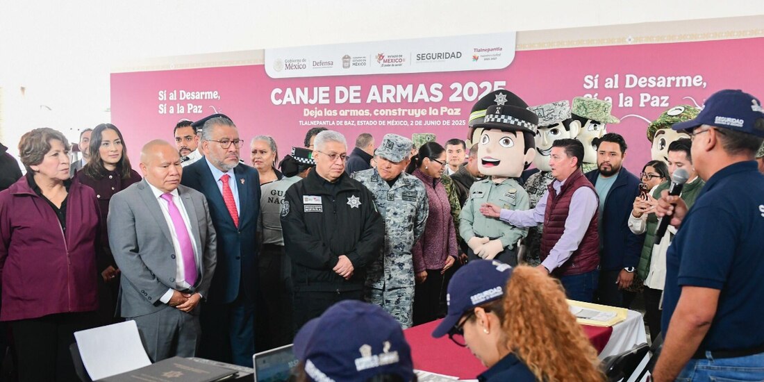 La gobernadora del Estado de México, Delfina Gómez, ayer, durante la presentación del programa en Tlalnepantla.