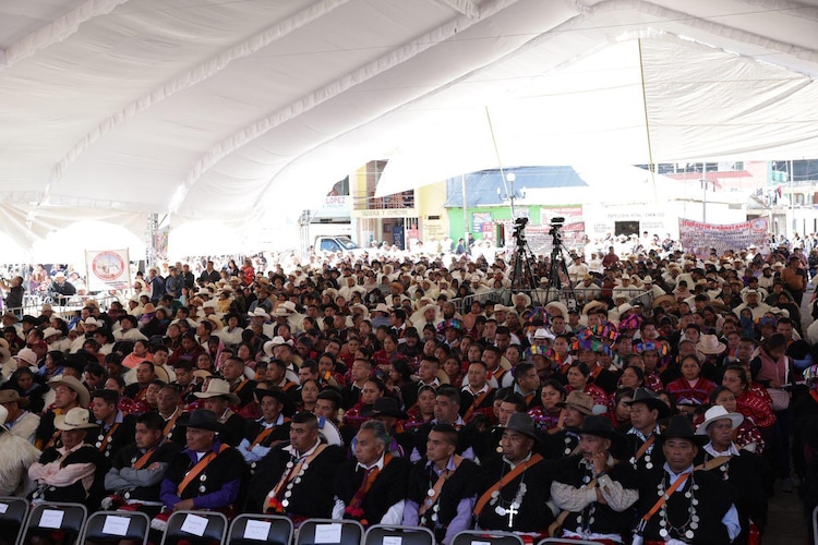 Parte de la sesión en territorio de la SCJN