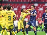 Jugadores del América agredieron a integrantes del Cruz Azul en los últimos momentos del primer tiempo del clásico joven.