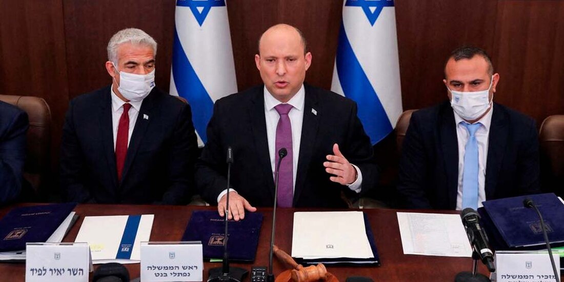 "Rezamos por el bienestar de los ciudadanos de Ucrania y esperamos que se evite un mayor derramamiento de sangre", dijo el primer ministro de Israel anunciando que se estaba enviando 100 toneladas de ayuda humanitaria al país