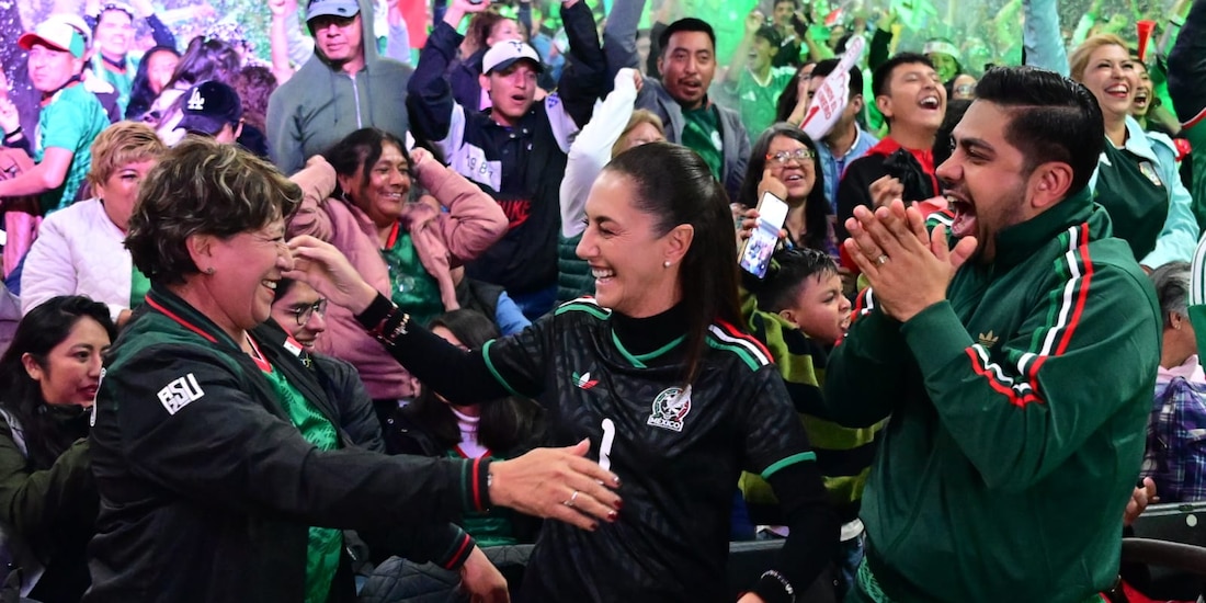 La Presidenta Claudia Sheinbaum y la gobernadora Delfina Gómez en Nezahualcóyotl.