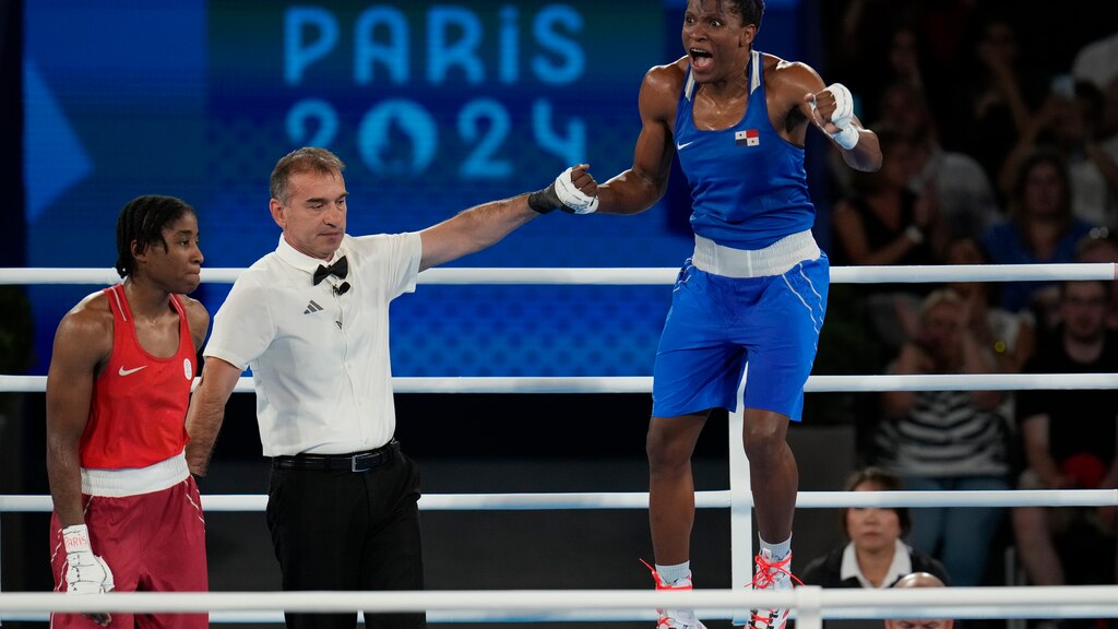 La panameña festeja su triunfo en semifinales, ayer.