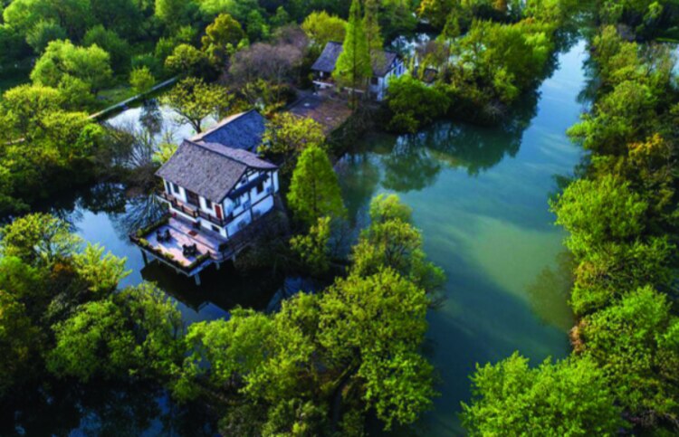 Los humedales de Xi Xi se pueden recorrer en un bote.