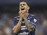 Cruz Azul aún no puede viajar a Miami por problemas en su avión.