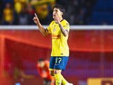 Alejandro Zendejas festeja uno de sus goles en el triunfo de América sobre Pachuca en los cuartos de final de la Liga MX.