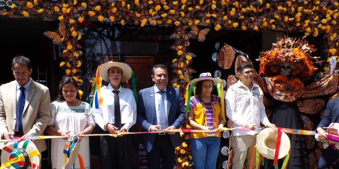 Michoacán presume su identidad cultural en oficinas de la Secretaría de Turismo