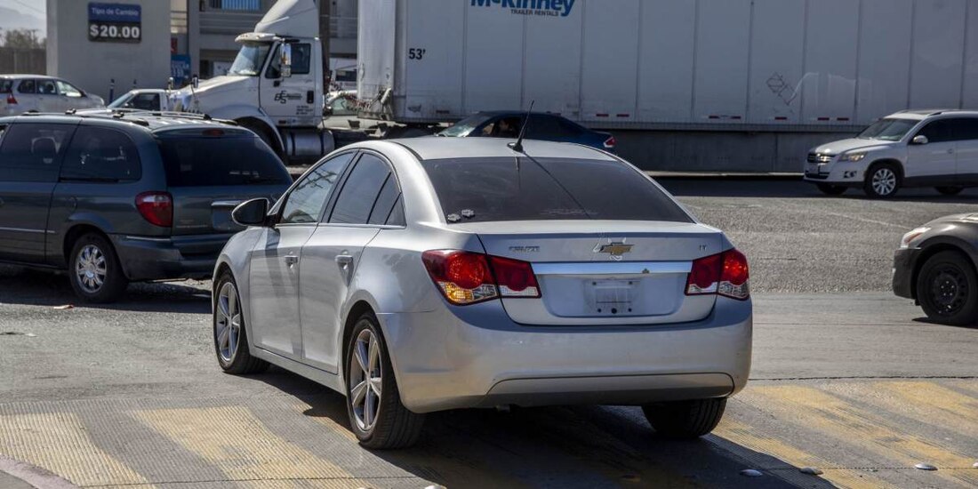 Extienden plazo para regular 'autos chocolate'.