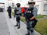Autoridades federales ejecutan tres órdenes de cateo en Morelos y detienen a seis.