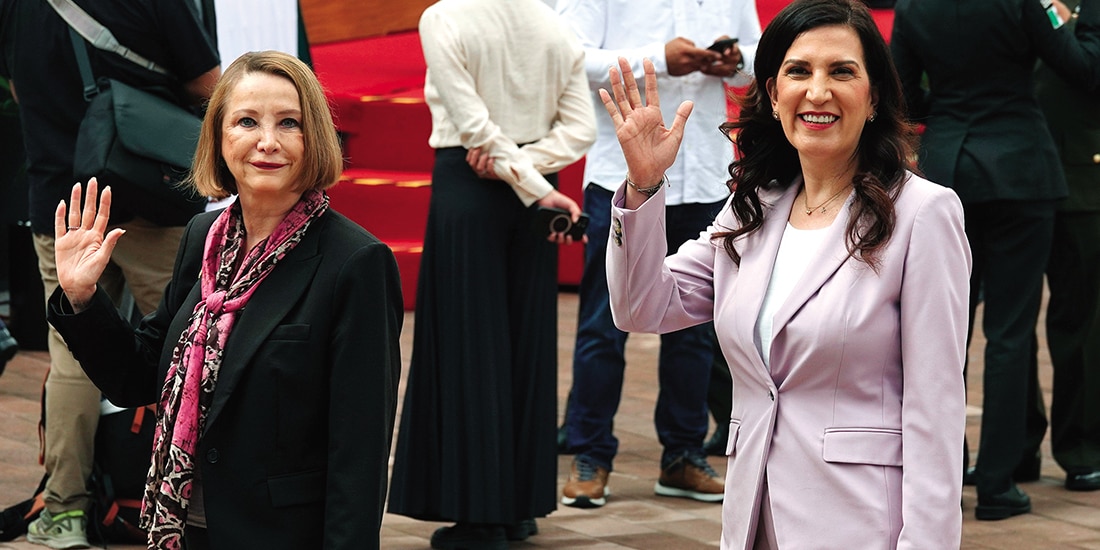 Las presidentas de ambas cámaras Laura Itzel Castillo (izq.) y Kenia López Rabadán, el pasado 13 de septiembre.