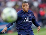 Kylian Mbappé durante un entrenamiento previo a un partido del PSG.