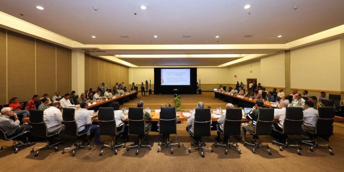 Sesiona el Subcomité de Seguridad del Tianguis Turístico 2024.