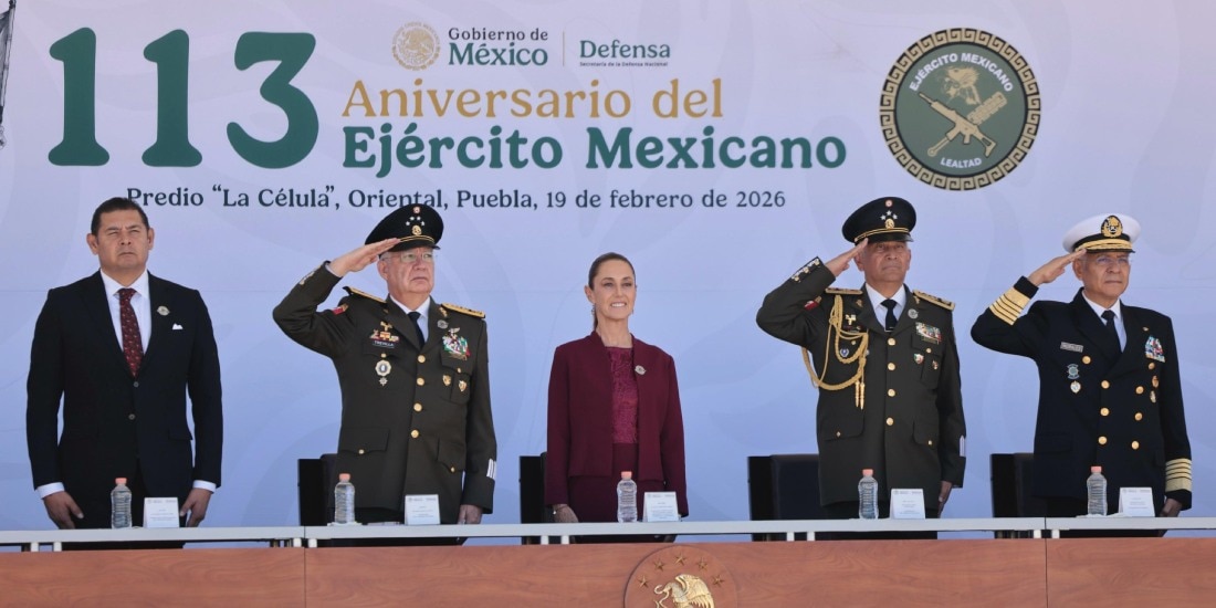 Nuestras Fuerzas Armadas son garantía de que México decidirá su destino con independencia: Sheinbaum.