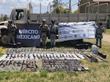 Autoridades federales aseguraron armamento de alto poder en El Rosario, Sinaloa.