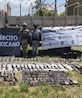 Autoridades federales aseguraron armamento de alto poder en El Rosario, Sinaloa.