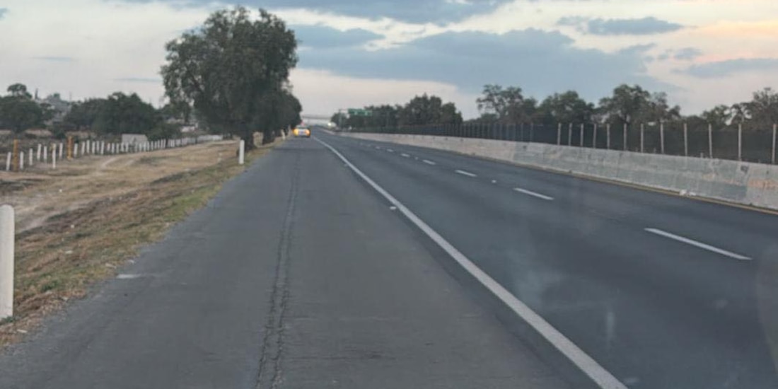Fuga de gas en la carretera México-Pachuca provoca cierre en ambos sentidos.