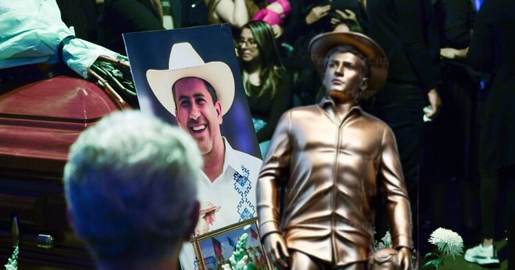 Gobierno de Uruapan busca construir monumento a Carlos Manzo.