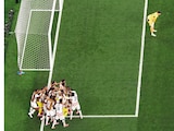 Jugadores de Estados Unidos celebran uno de los goles, el viernes pasado.