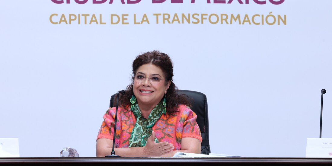 Clara Brugada, Jefa de Gobierno de la Ciudad de México, presenta el Plan Integral de Mantenimiento de la Carpeta Asfáltica para atender vialidades primarias.