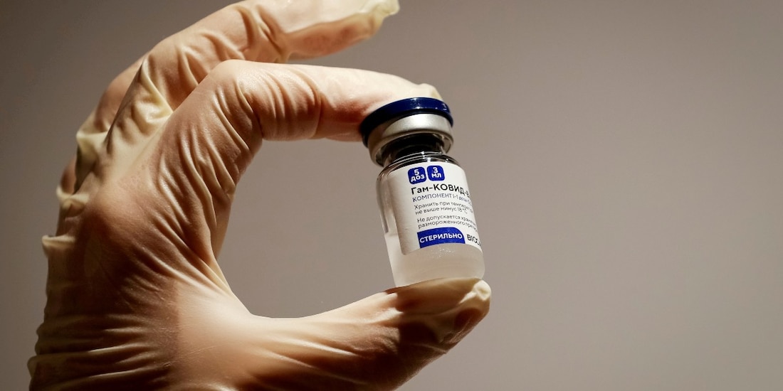 Ministerio de Salud de Brasil reporta que 27.3 millones de personas ya recibió la primera dosis de la vacuna contra COVID.