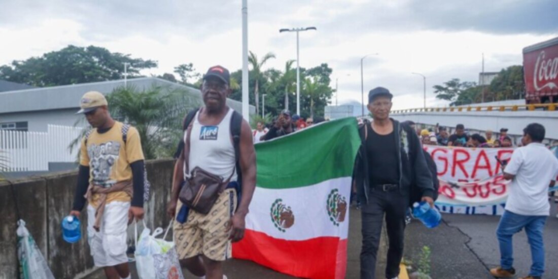 El éxodo migrante salió la mañana de ayer de Tapachula, Chiapas, con poco más de 300 personas.