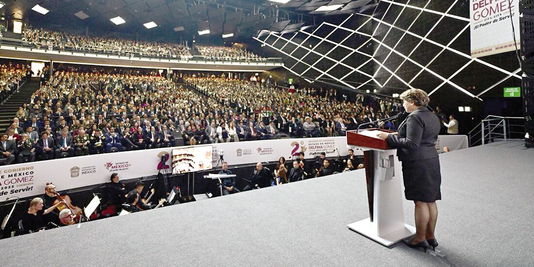 Delfina Gómez al presentar su Segundo Informe de Gobierno, ayer.
