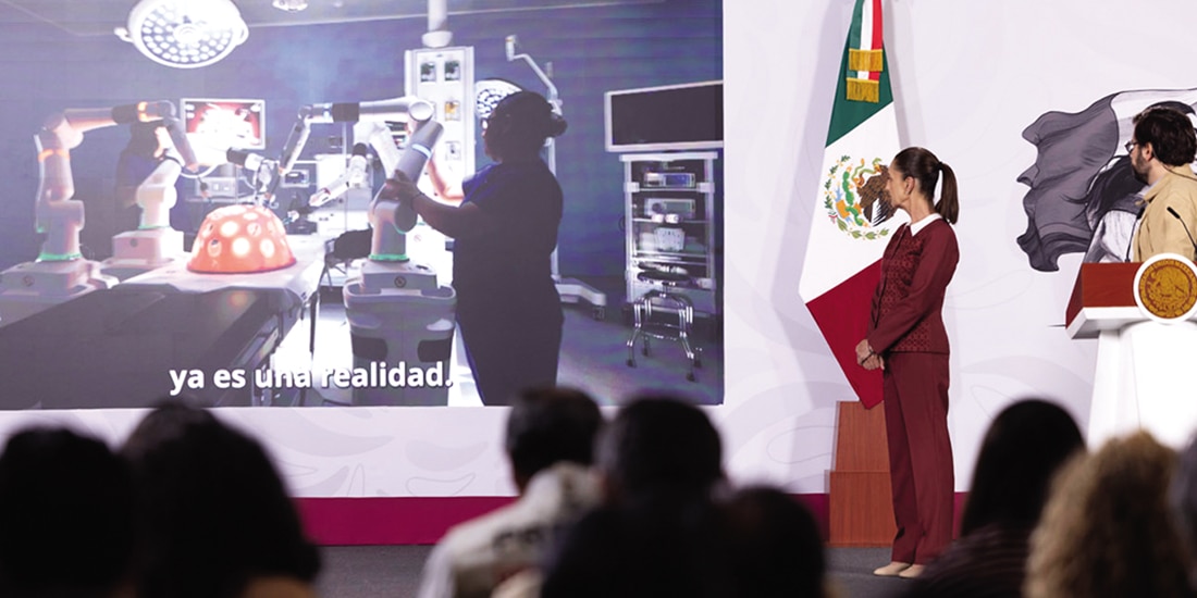 LA MANDATARIA Claudia Sheinbaum y el titular del IMSSBienestar,
Alejandro Svarch, ayer, en conferencia de prensa