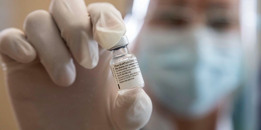 Jornada de vacunación contra COVID-19.