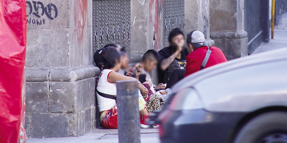 Jóvenes en situación de vulnerable, en la calle artículo 123, en 2024.