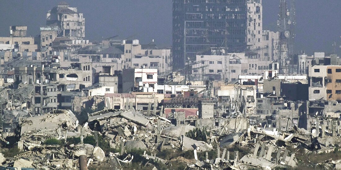 Edificios destruidos durante las operaciones terrestres y aéreas israelíes en el norte de la Franja de Gaza, ayer.
