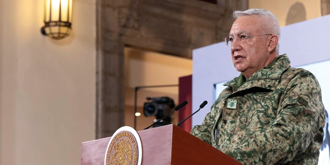 RICARDO TREVILLA TREJO, titular de la Defensa, ayer en conferencia de prensa.