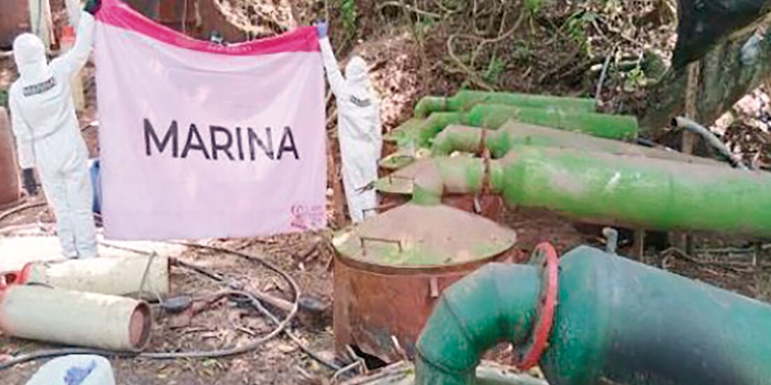 Laboratorio clandestino asegurado por Semar.