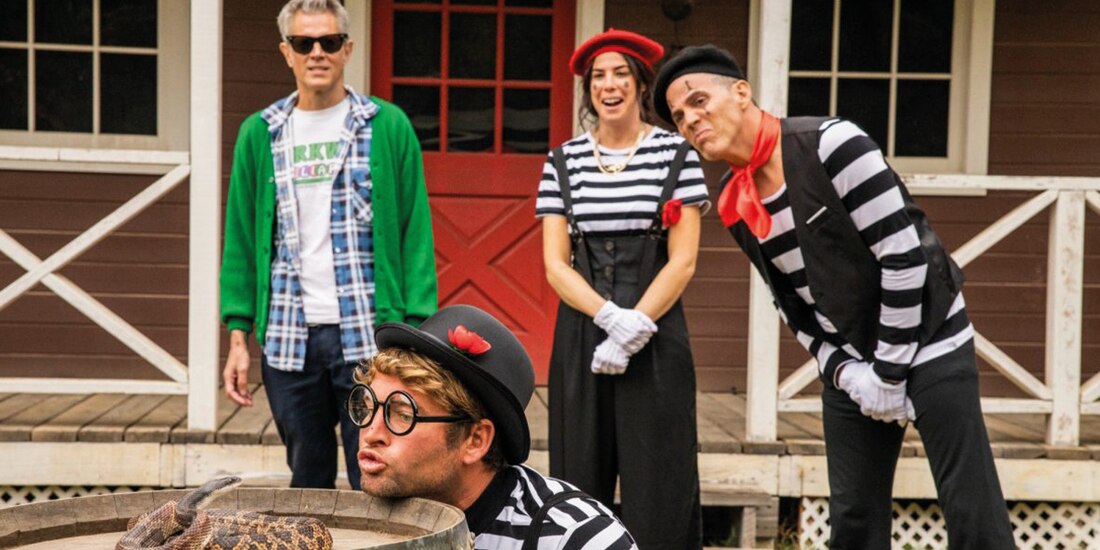 Fotograma del filme dirigido por Jeff Tremaine.