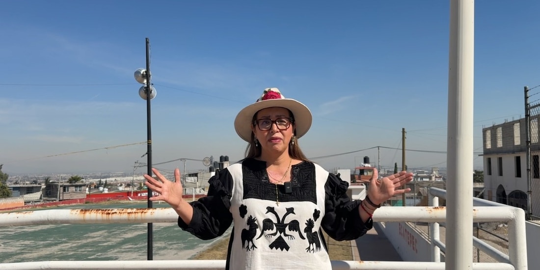 La presidenta municipal Azucena Cisneros Coss .