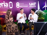 Al centro, el gobernador de Tamaulipas, Américo Villarreal Anaya.