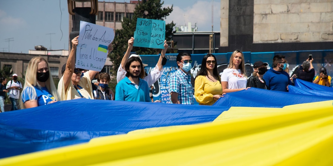 Marcha de Mexicanos con Ucrania en CDMX.