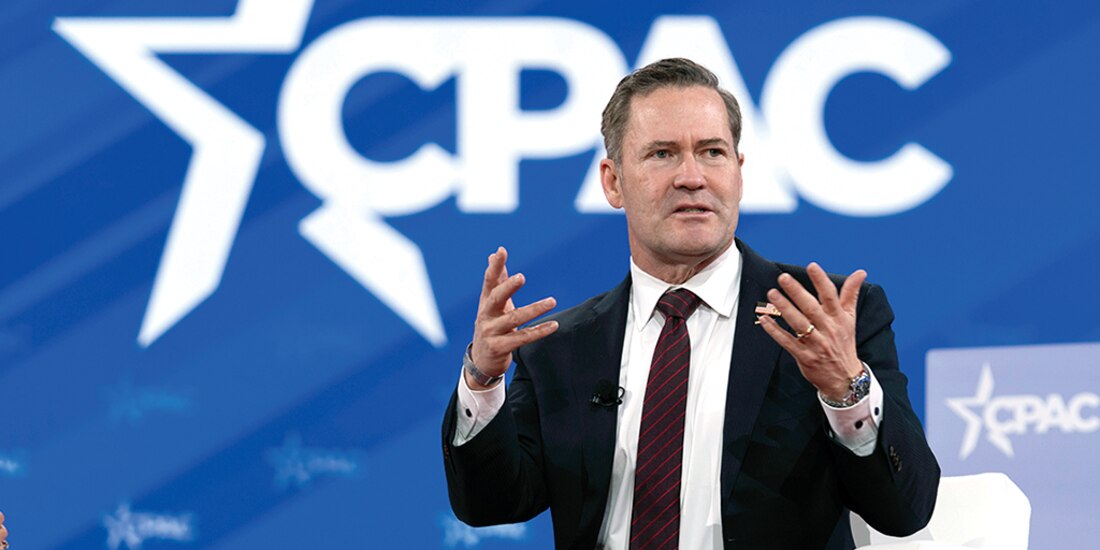 Mike Waltz, asesor del presidente de EU, habla ayer en la conferencia de la CPAC, en Maryland