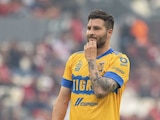 André-Pierre Gignac durante un partido de Tigres en el Torneo Guard1anes 2021.